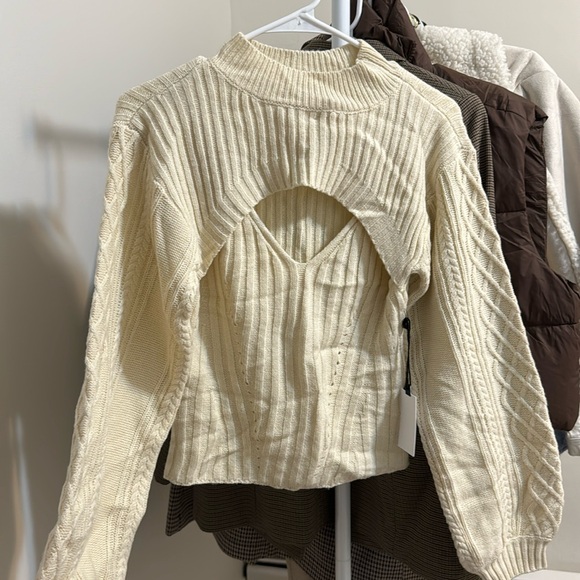 ASTR Mock Neck Bolero Sweater - cream - Picture 2 of 4